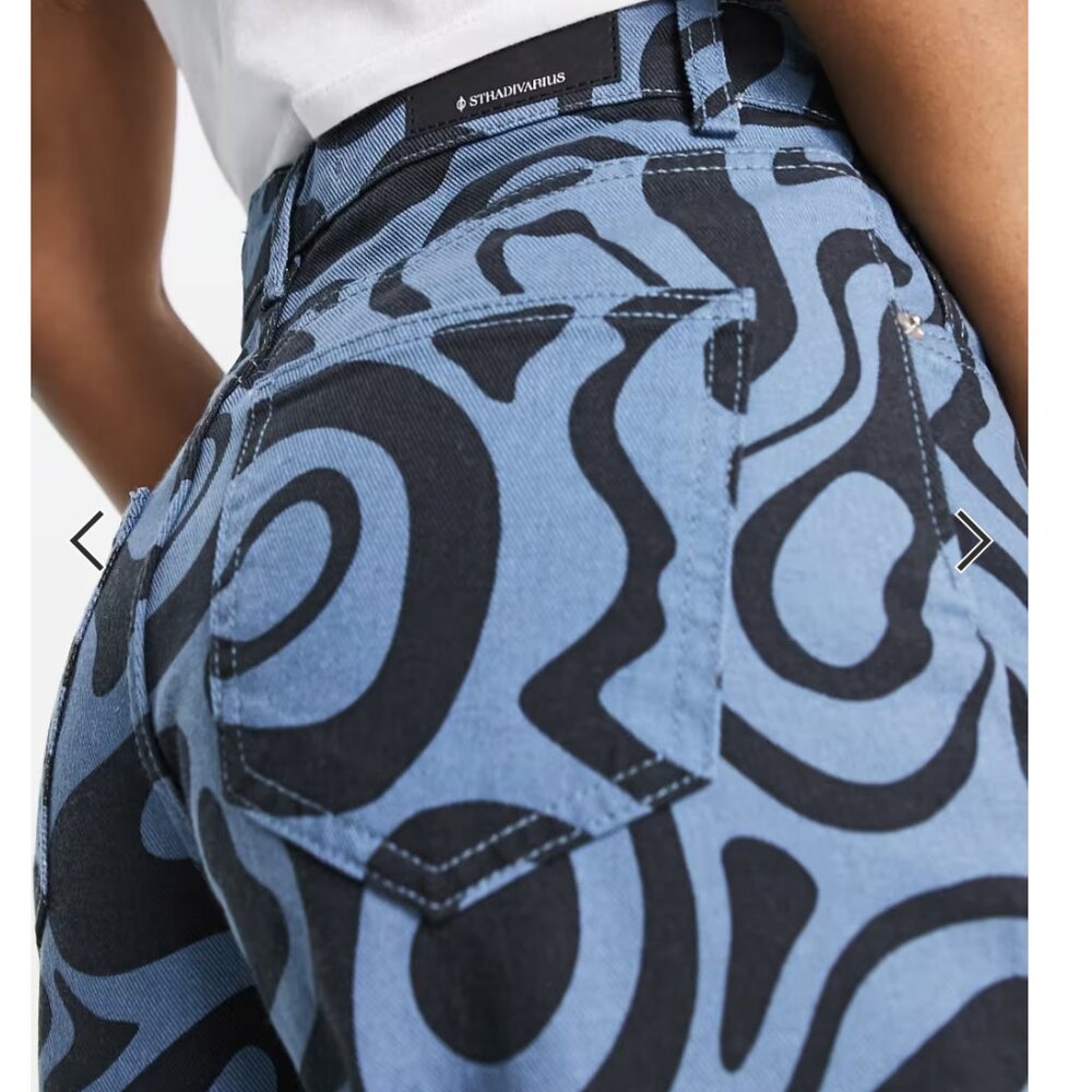 NWT Stradivarius Printed Blue Retro Print Dad Jeans Sz 4 Tall - Picture 2 of 14